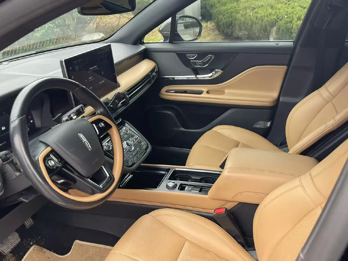 2022 Lincoln Corsair 2.0T 245HP L4 8AT,autocango,china used car exporter,china ev exporter,chinese used car exporter,chinese used ev exporter