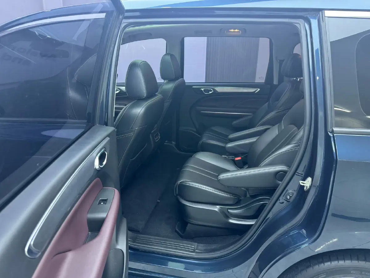 2021 GAC Trumpchi M6 1.5T 169HP L4 7DCT,autocango,china used car exporter,china ev exporter,chinese used car exporter,chinese used ev exporter