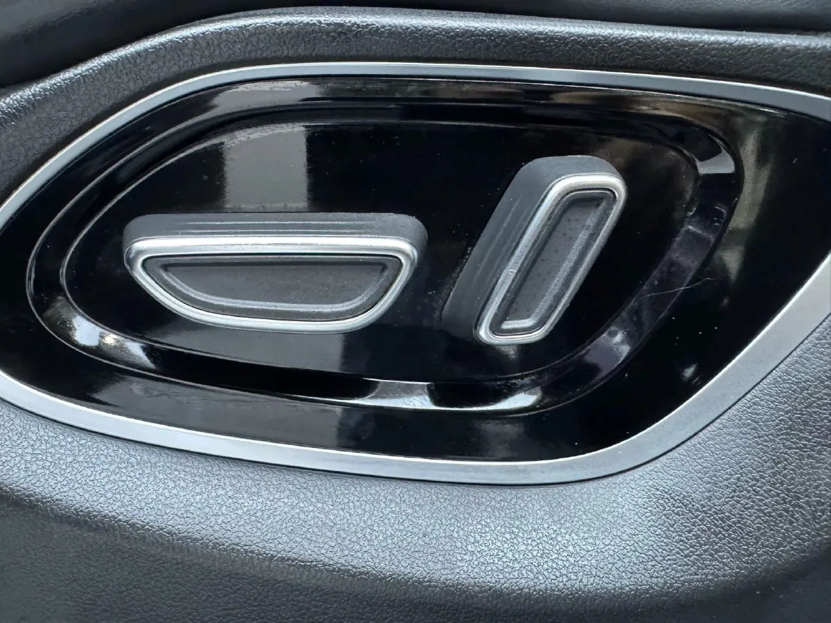 2021 GAC Trumpchi M6 1.5T 169HP L4 7DCT,autocango,china used car exporter,china ev exporter,chinese used car exporter,chinese used ev exporter