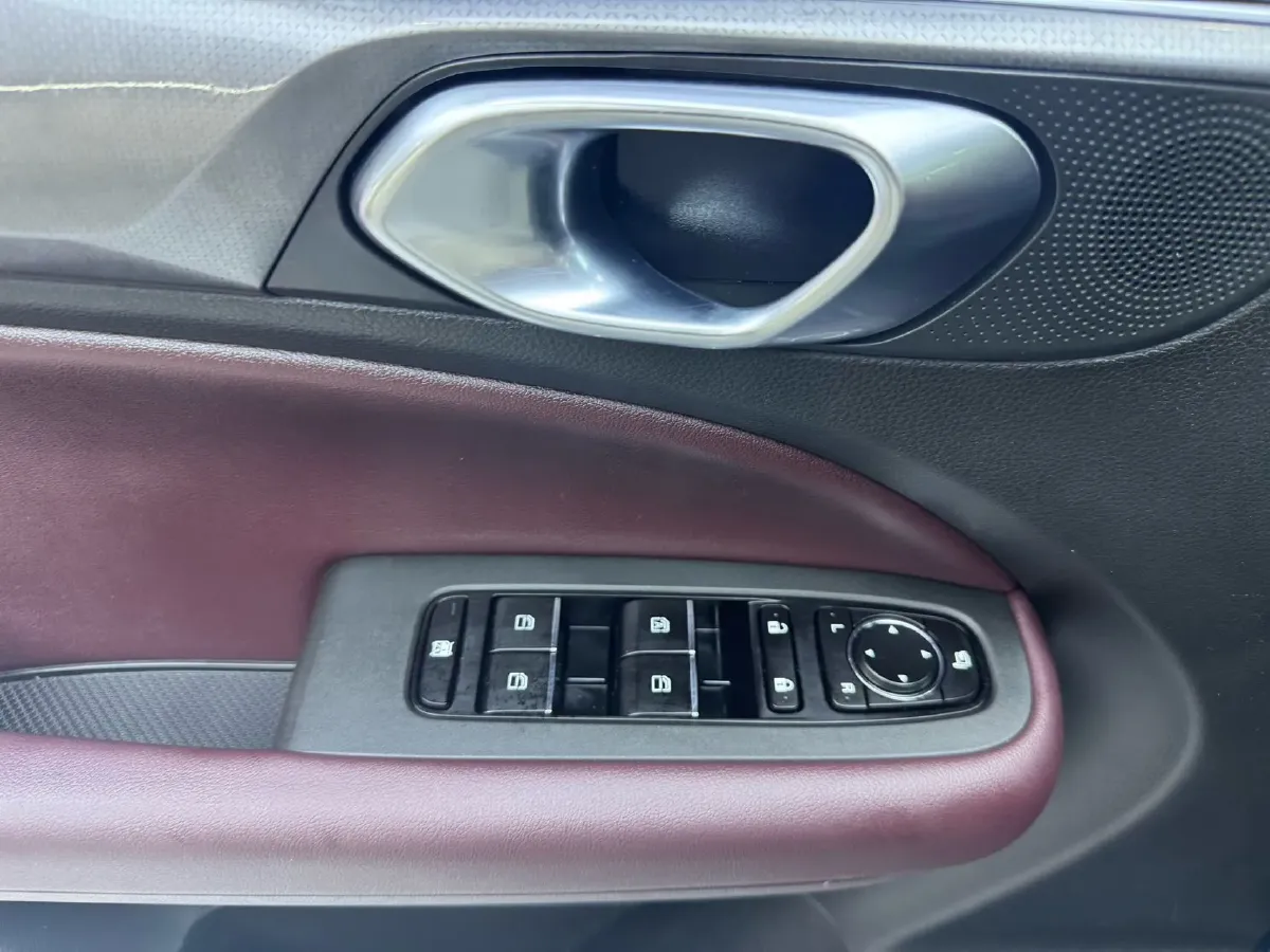 2021 GAC Trumpchi M6 1.5T 169HP L4 7DCT,autocango,china used car exporter,china ev exporter,chinese used car exporter,chinese used ev exporter