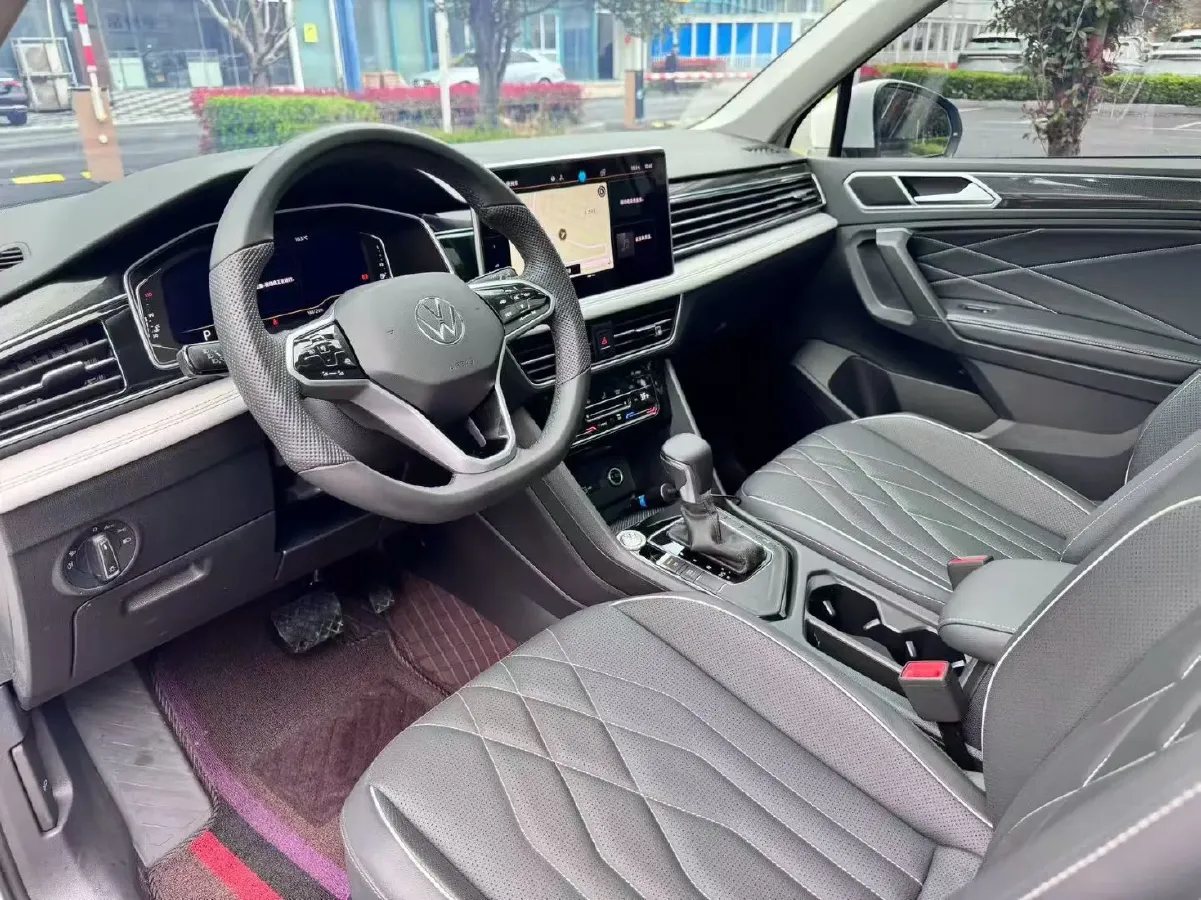 2023 Volkswagen Tiguan L 1.5T 160HP L4 7DCT,autocango,china used car exporter,china ev exporter,chinese used car exporter,chinese used ev exporter