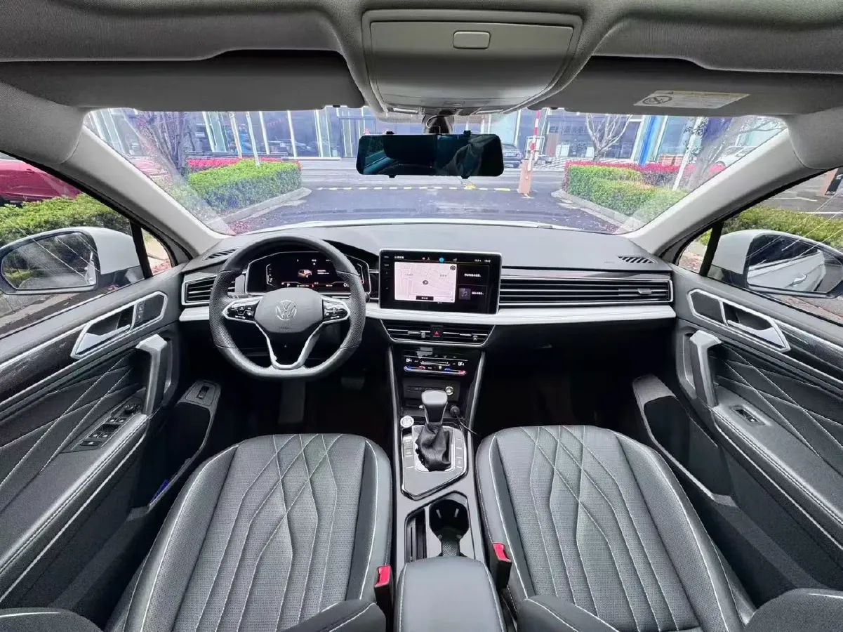 2023 Volkswagen Tiguan L 1.5T 160HP L4 7DCT,autocango,china used car exporter,china ev exporter,chinese used car exporter,chinese used ev exporter