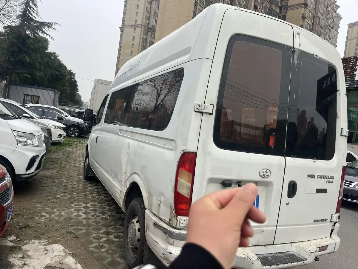 2013 MAXUS XinTu V80 2.5T 136HP L4 5MT,autocango,china used car exporter,china ev exporter,chinese used car exporter,chinese used ev exporter