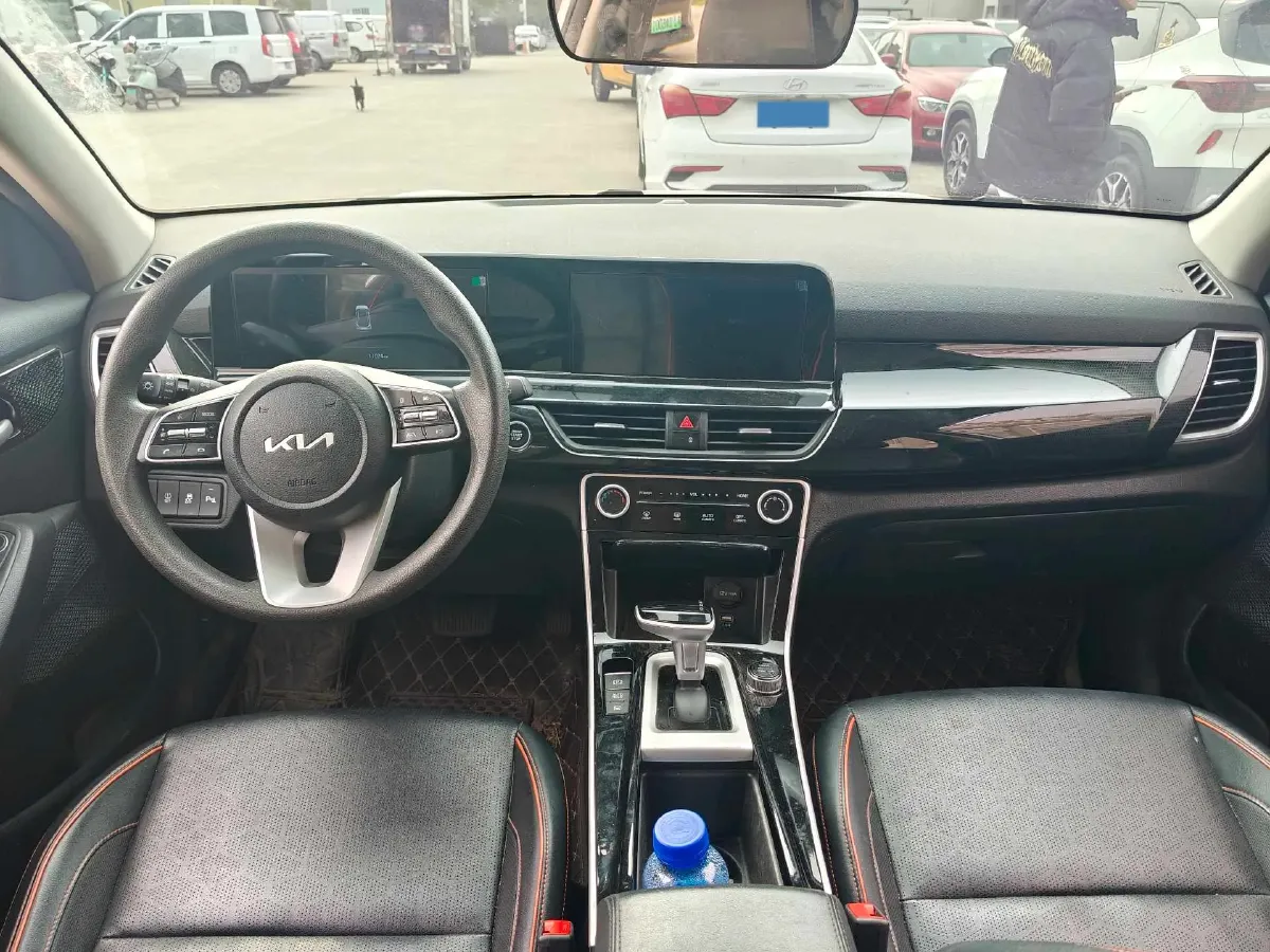 2023 Kia Seltos 1.5L 115HP L4 CVT,autocango,china used car exporter,china ev exporter,chinese used car exporter,chinese used ev exporter