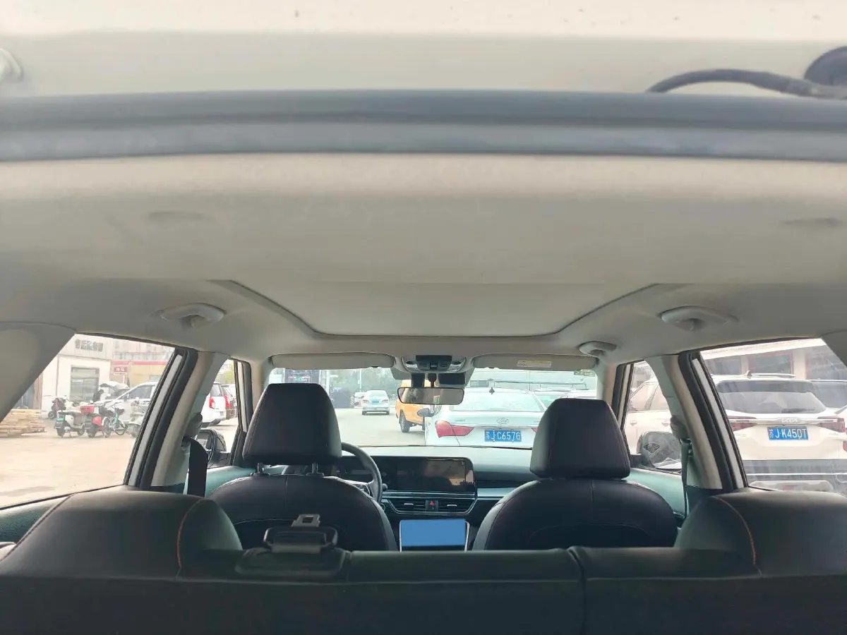 2023 Kia Seltos 1.5L 115HP L4 CVT,autocango,china used car exporter,china ev exporter,chinese used car exporter,chinese used ev exporter