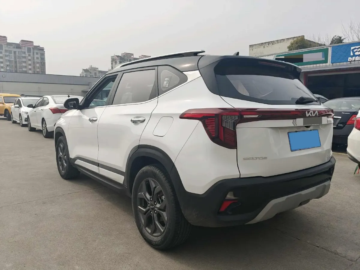 2023 Kia Seltos 1.5L 115HP L4 CVT,autocango,china used car exporter,china ev exporter,chinese used car exporter,chinese used ev exporter