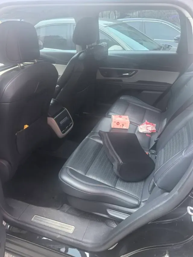 2023 Lincoln Nautilus 2.0T 261HP L4 8AT,autocango,china used car exporter,china ev exporter,chinese used car exporter,chinese used ev exporter