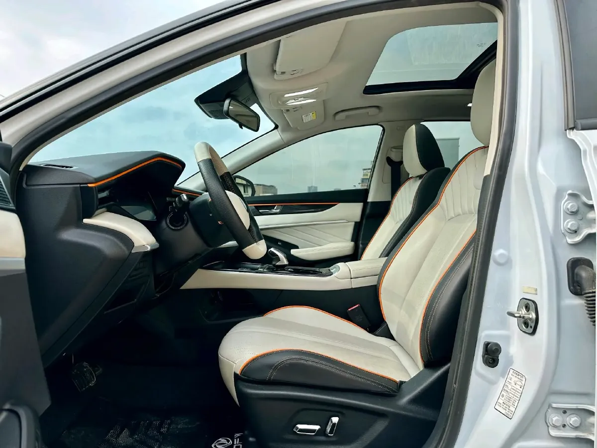 2021 DongFeng Aeolus YiXuan MAX 1.5T 190HP L4 7DCT,autocango,china used car exporter,china ev exporter,chinese used car exporter,chinese used ev exporter