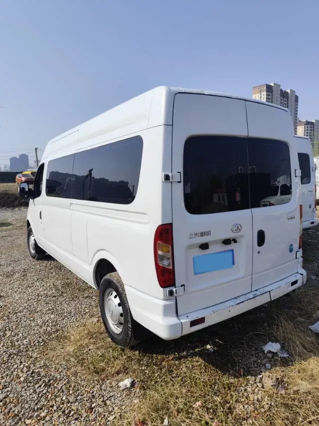 2021 MAXUS XinTu V80 2.0T 127HP L4 6MT,autocango,china used car exporter,china ev exporter,chinese used car exporter,chinese used ev exporter
