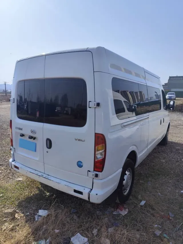 2021 MAXUS XinTu V80 2.0T 127HP L4 6MT,autocango,china used car exporter,china ev exporter,chinese used car exporter,chinese used ev exporter