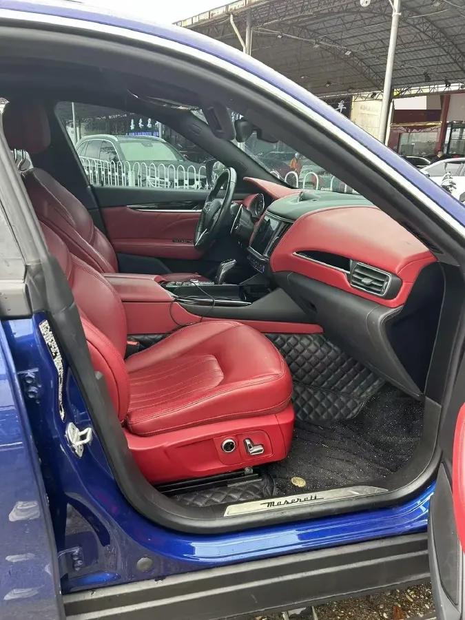 2021 Maserati Levante 3.0T 350HP V6 8AT,autocango,china used car exporter,china ev exporter,chinese used car exporter,chinese used ev exporter