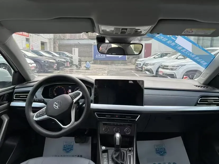 2023 Volkswagen Polo 1.5L 110HP L4 6AT,autocango,china used car exporter,china ev exporter,chinese used car exporter,chinese used ev exporter