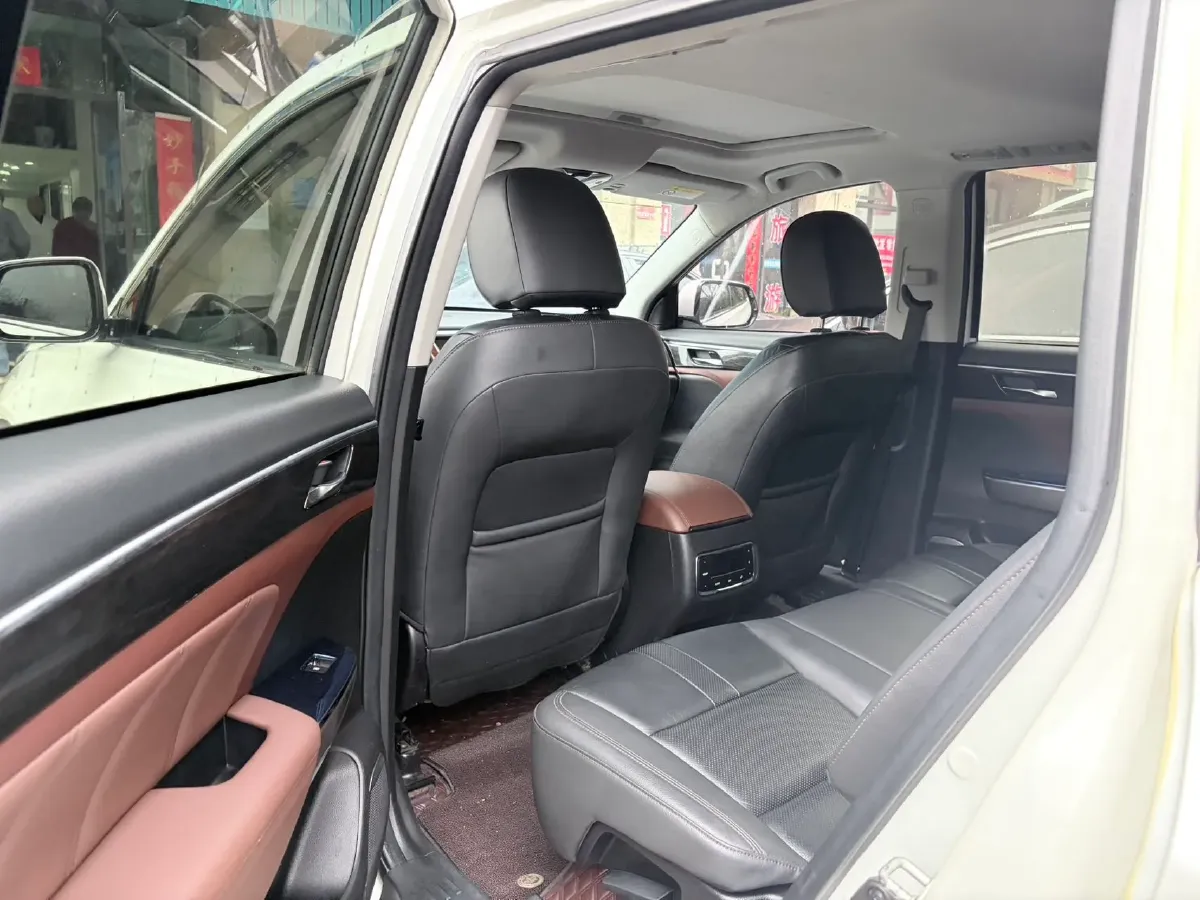 2017 GAC Trumpchi GS8 2.0T 201HP L4 6AT,autocango,china used car exporter,china ev exporter,chinese used car exporter,chinese used ev exporter