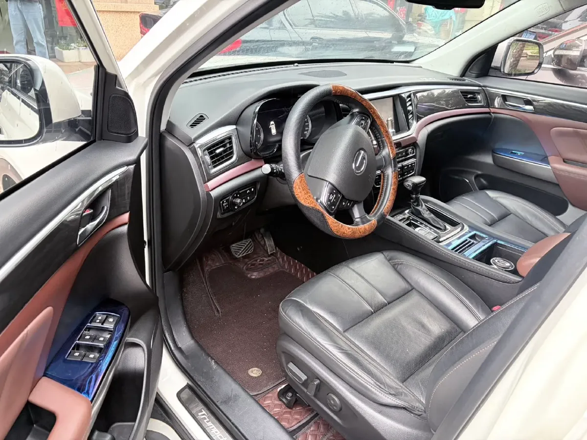 2017 GAC Trumpchi GS8 2.0T 201HP L4 6AT,autocango,china used car exporter,china ev exporter,chinese used car exporter,chinese used ev exporter