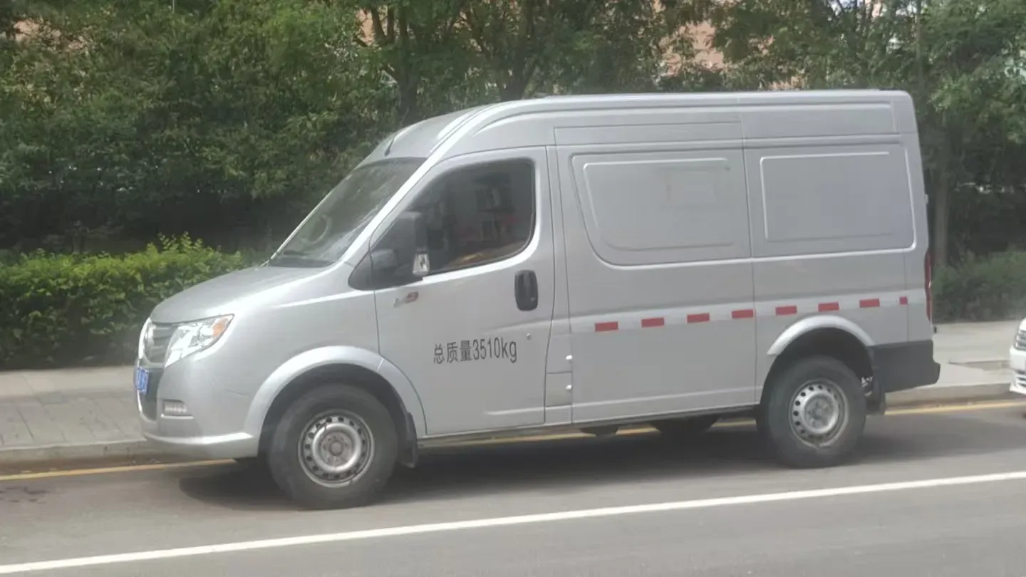 2020 DongFeng DFAC YuFeng 2.3T 110HP L4 6MT,autocango,china used car exporter,china ev exporter,chinese used car exporter,chinese used ev exporter