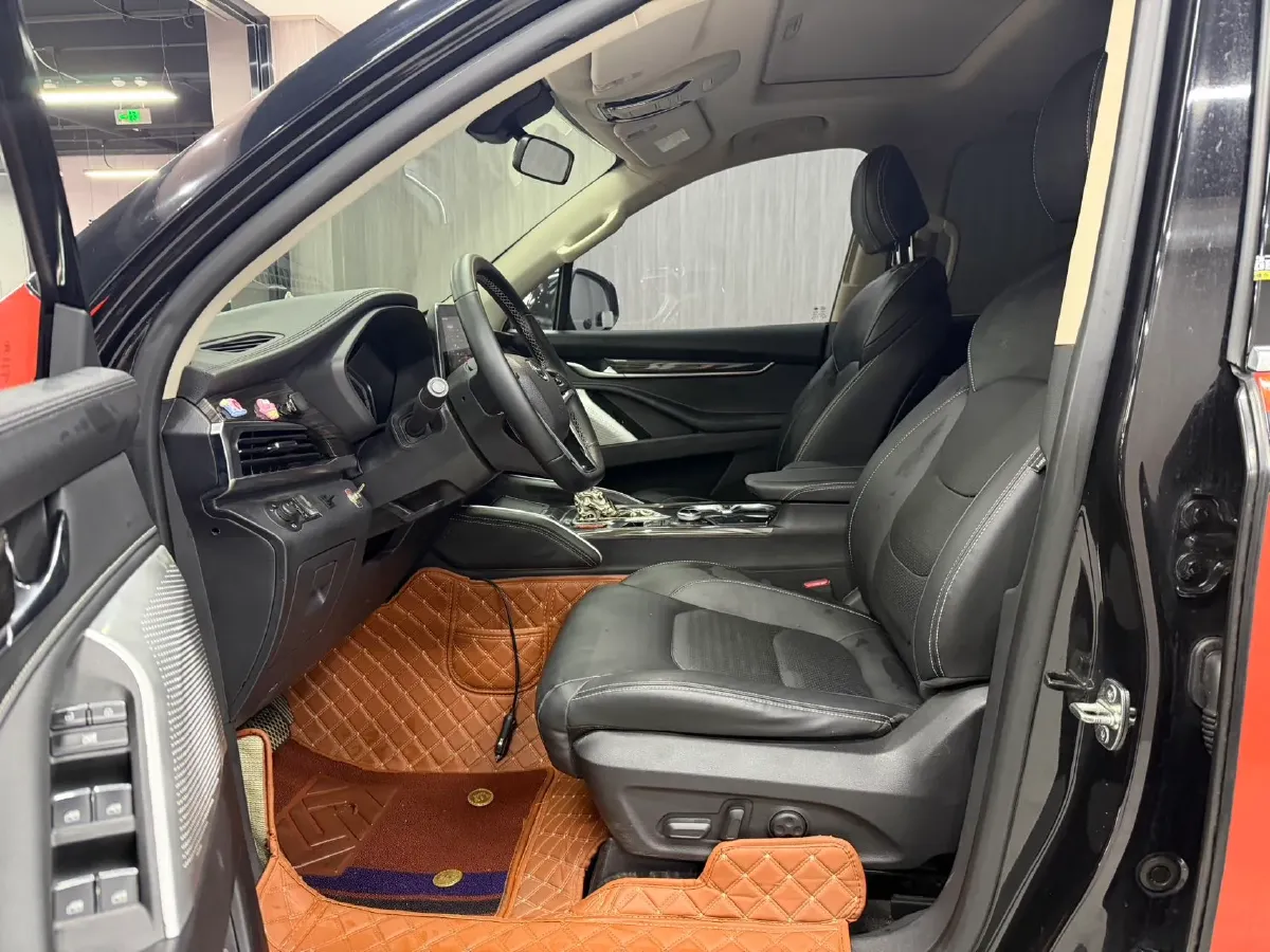 2017 MAXUS D90 2.0T 224HP L4 6AT,autocango,china used car exporter,china ev exporter,chinese used car exporter,chinese used ev exporter