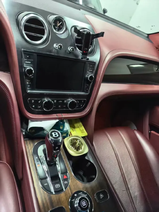 2018 Bentley Bentayga 4.0T 550HP V8 8AT,autocango,china used car exporter,china ev exporter,chinese used car exporter,chinese used ev exporter