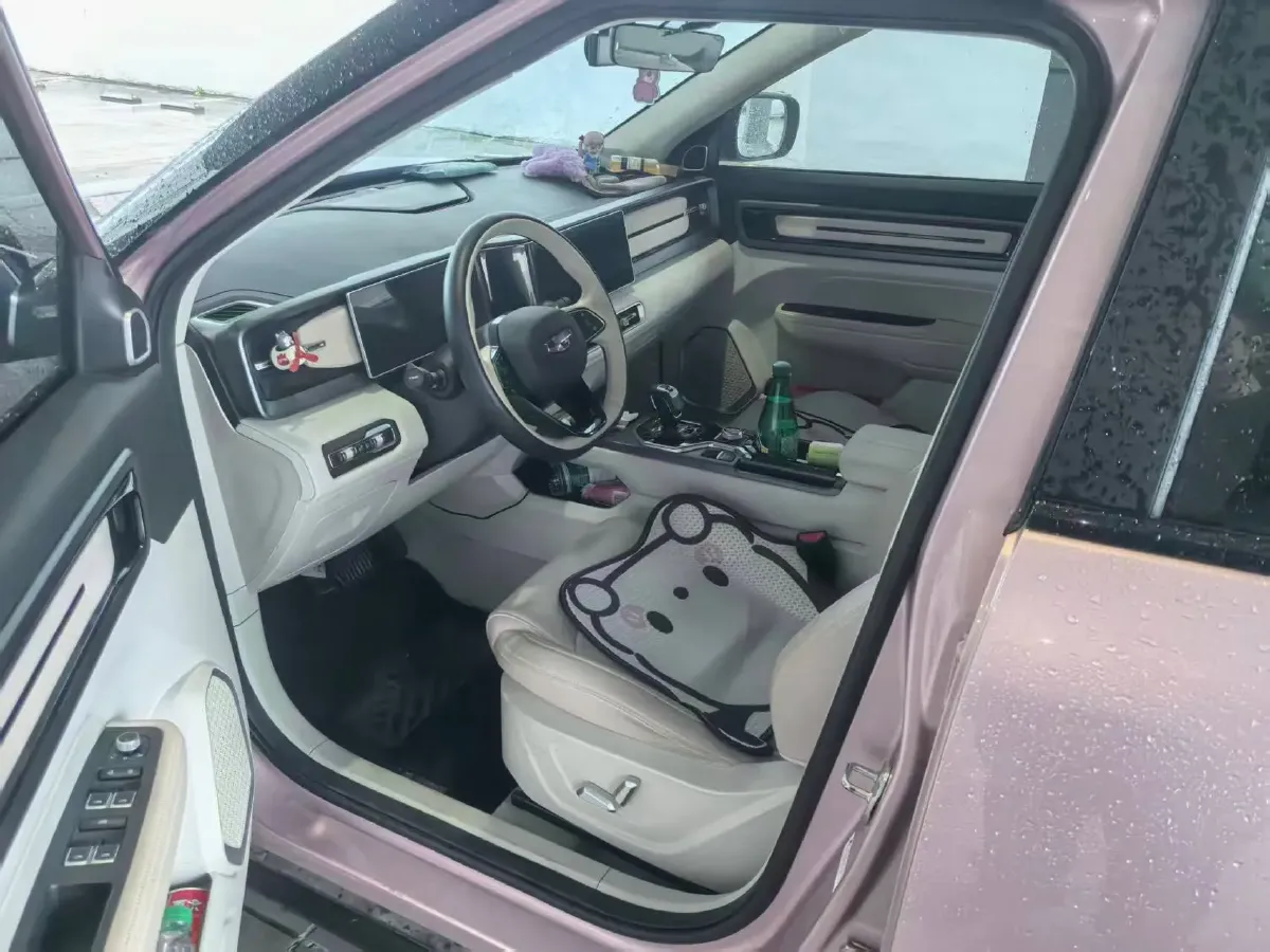 2023 Geely ICON 1.5T 181HP L4 7DCT,autocango,china used car exporter,china ev exporter,chinese used car exporter,chinese used ev exporter