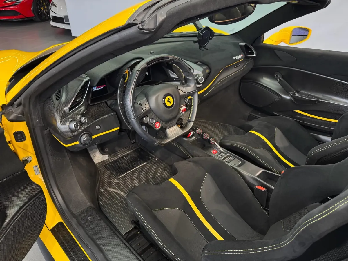 2018 Ferrari 488 3.9T 720HP V8 7DCT,autocango,china used car exporter,china ev exporter,chinese used car exporter,chinese used ev exporter