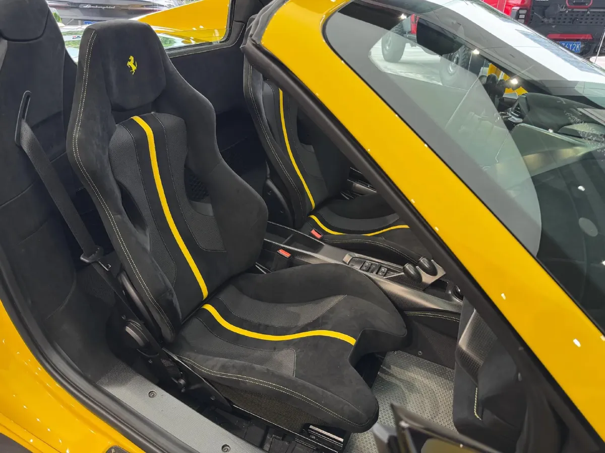 2018 Ferrari 488 3.9T 720HP V8 7DCT,autocango,china used car exporter,china ev exporter,chinese used car exporter,chinese used ev exporter