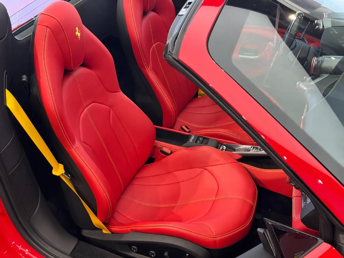 2020 Ferrari F8 3.9T 720HP V8 7DCT,autocango,china used car exporter,china ev exporter,chinese used car exporter,chinese used ev exporter