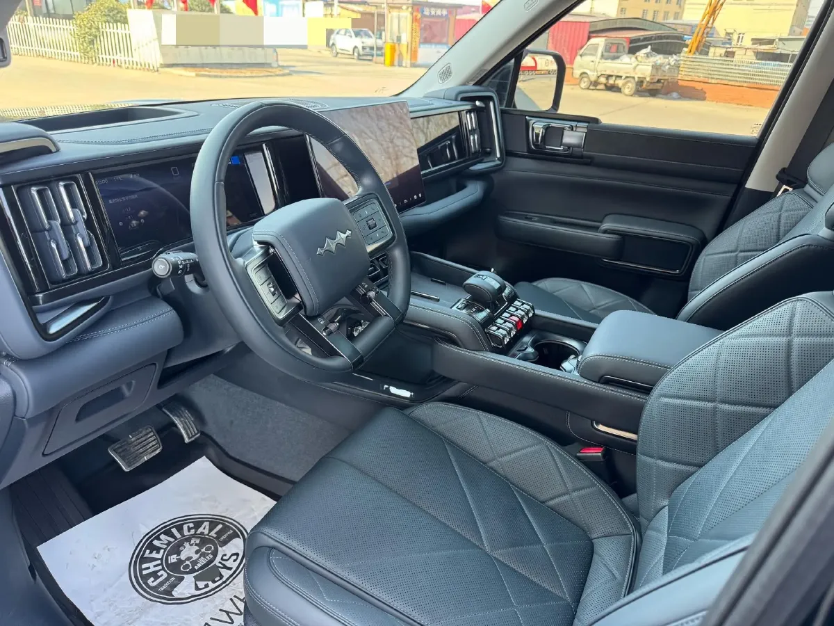 2023 FangChengBao Bao 5 1.5T 194HP L4 E-CVT PHEV 31.8KWH,autocango,china used car exporter,china ev exporter,chinese used car exporter,chinese used ev exporter