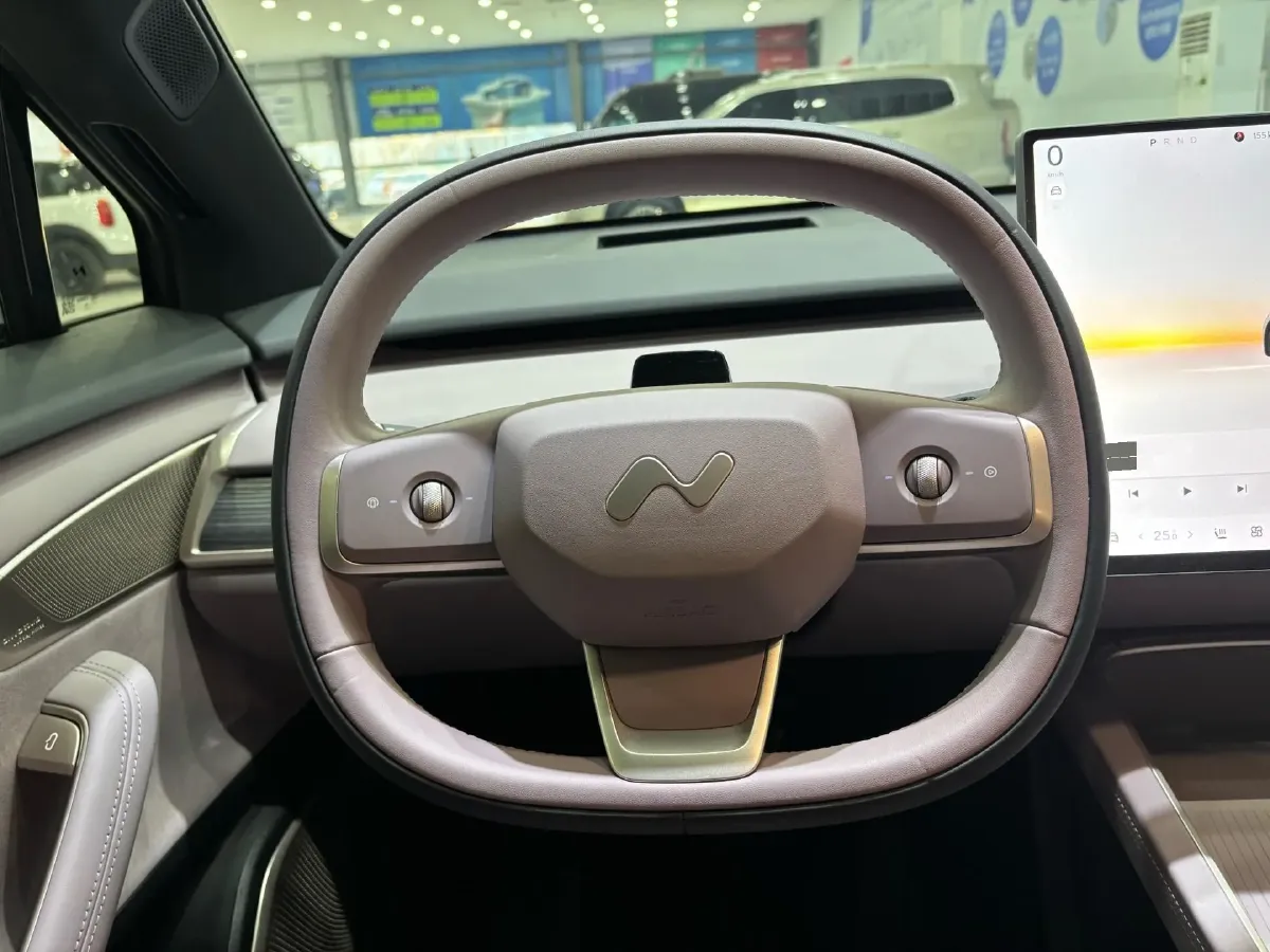 2024 IM L6 BEV 75KWH,autocango,china used car exporter,china ev exporter,chinese used car exporter,chinese used ev exporter