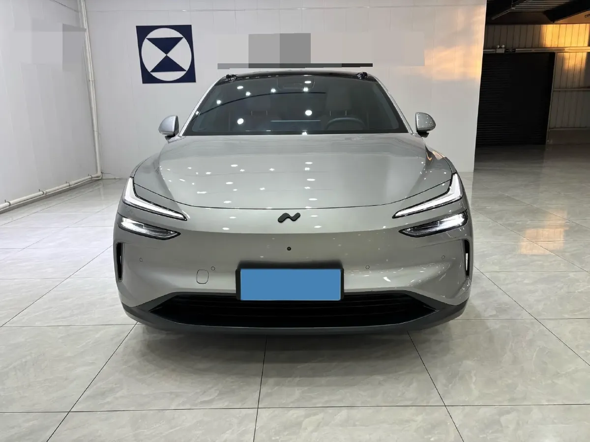 2024 IM L6 BEV 75KWH,autocango,china used car exporter,china ev exporter,chinese used car exporter,chinese used ev exporter