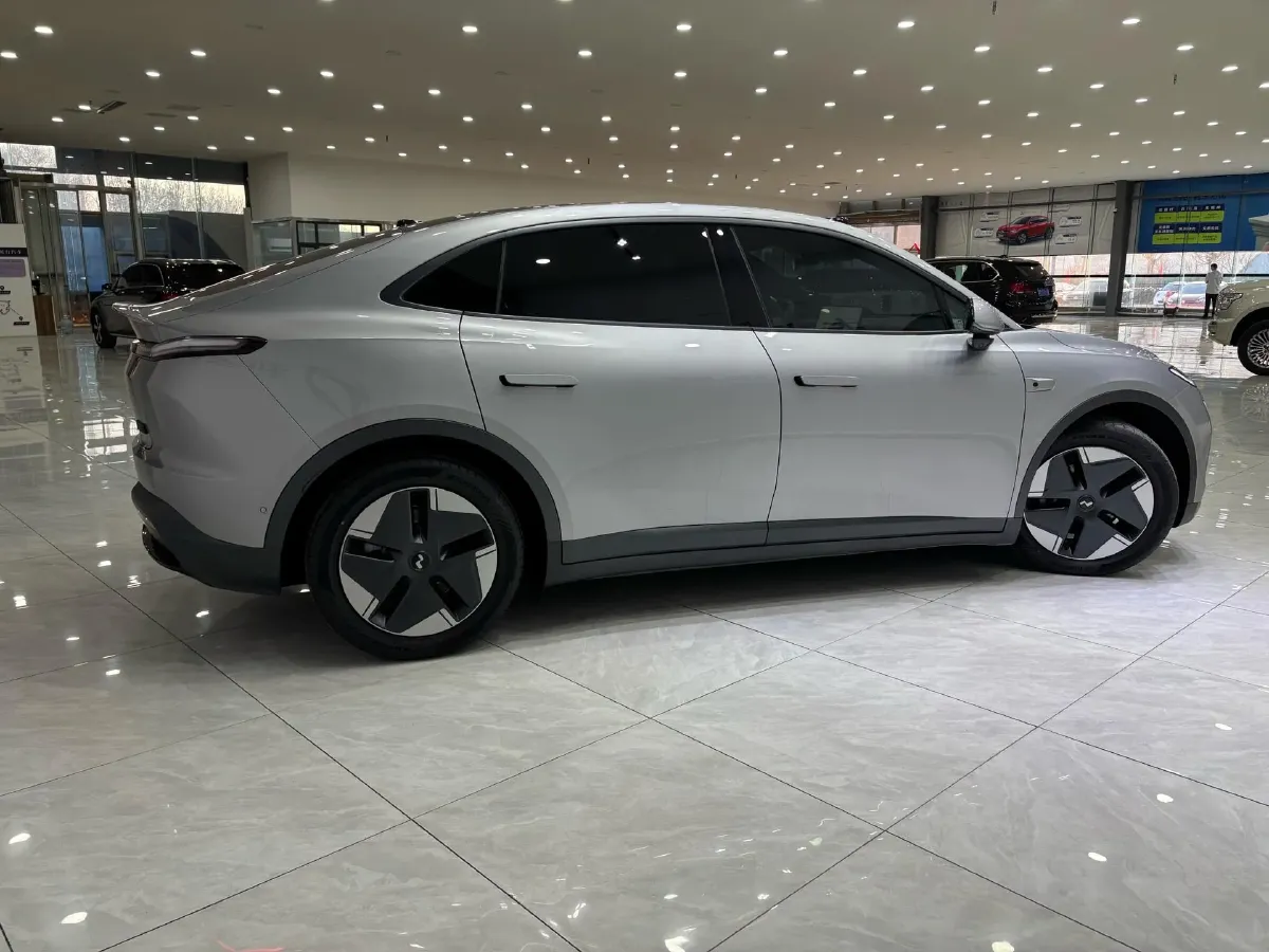 2024 IM L6 BEV 75KWH,autocango,china used car exporter,china ev exporter,chinese used car exporter,chinese used ev exporter