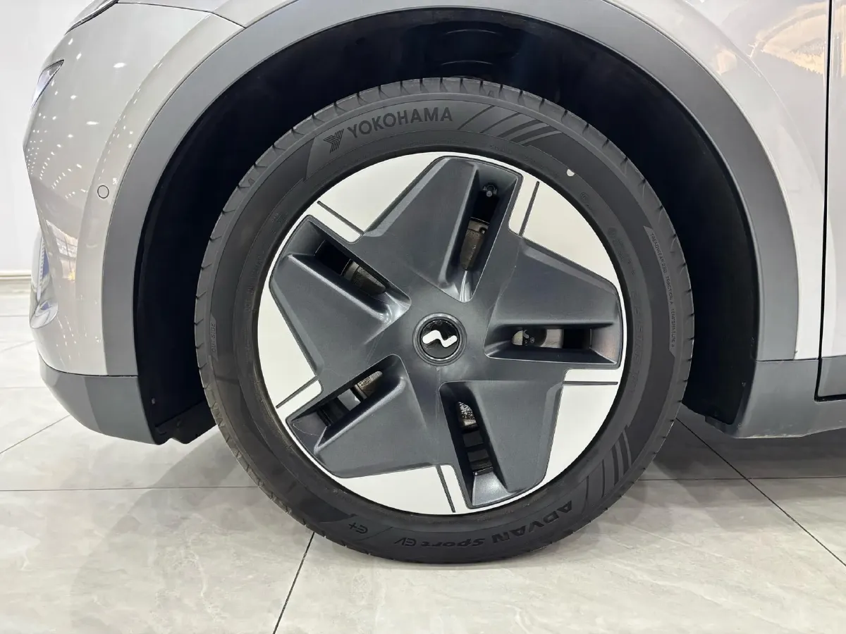 2024 IM L6 BEV 75KWH,autocango,china used car exporter,china ev exporter,chinese used car exporter,chinese used ev exporter