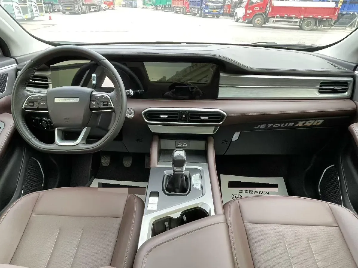 2021 Jetour X90 Plus 1.5T 156HP L4 6MT,autocango,china used car exporter,china ev exporter,chinese used car exporter,chinese used ev exporter