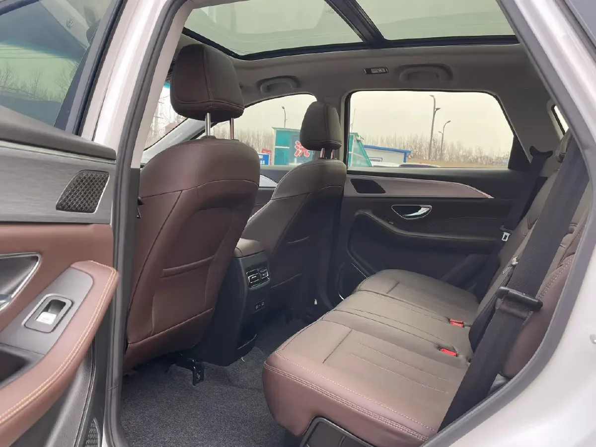 2021 Jetour X90 Plus 1.5T 156HP L4 6MT,autocango,china used car exporter,china ev exporter,chinese used car exporter,chinese used ev exporter