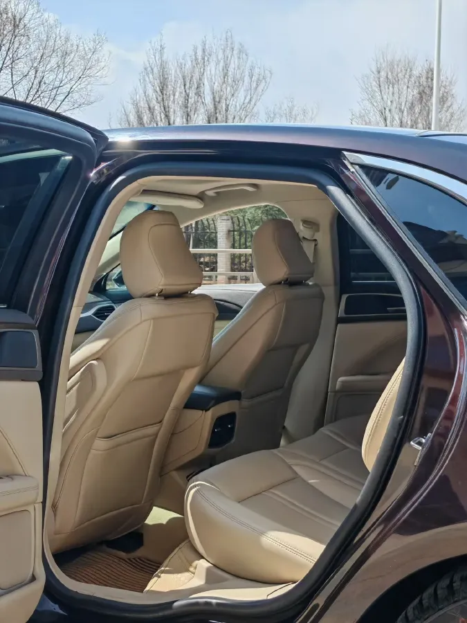 2019 BMW X2 1.5T 140HP L3 7DCT,autocango,china used car exporter,china ev exporter,chinese used car exporter,chinese used ev exporter