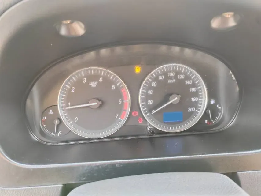 2016 BAIC WeiWang M35 1.5L 116HP L4 5MT,autocango,china used car exporter,china ev exporter,chinese used car exporter,chinese used ev exporter