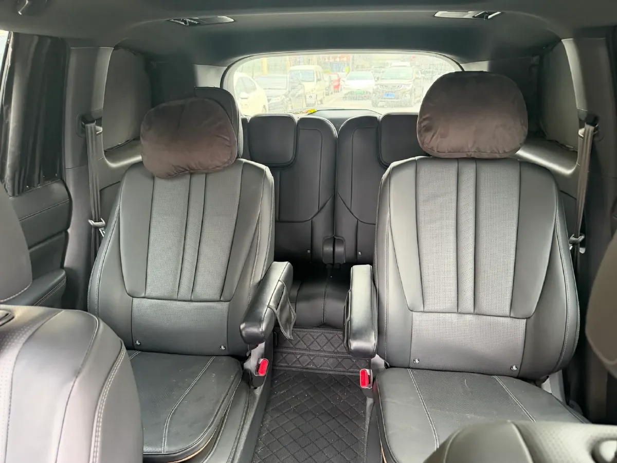 2021 Li ONE Range Extended 131HP REEV 40.5KWH,autocango,china used car exporter,china ev exporter,chinese used car exporter,chinese used ev exporter