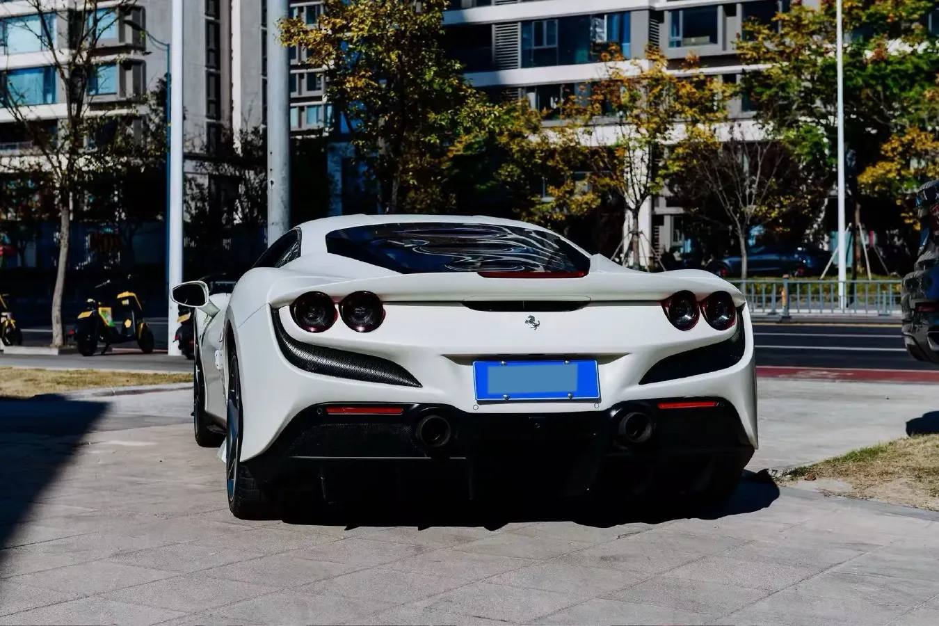 2019 Aston Martin DB11 5.2T 639HP V12 8AT,autocango,china used car exporter,china ev exporter,chinese used car exporter,chinese used ev exporter