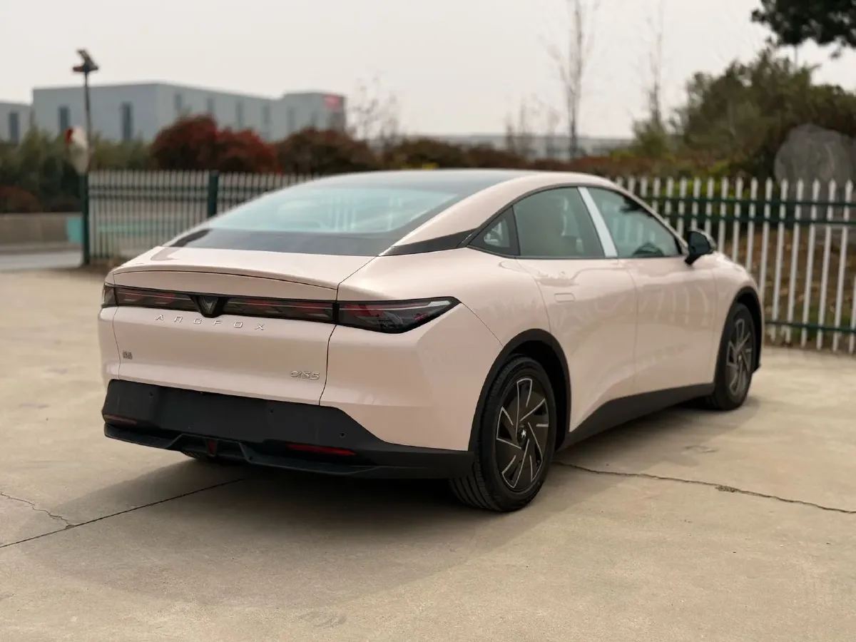 2025 ARCFOX αS5 BEV,autocango,china used car exporter,china ev exporter,chinese used car exporter,chinese used ev exporter