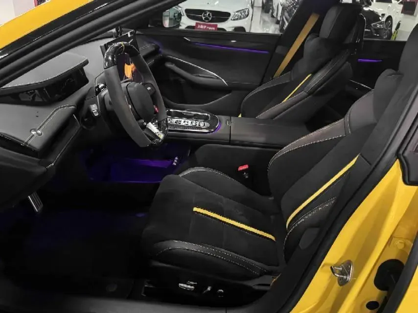 2025 MI SU7 Ultra BEV 93.7KWH,autocango,china used car exporter,china ev exporter,chinese used car exporter,chinese used ev exporter