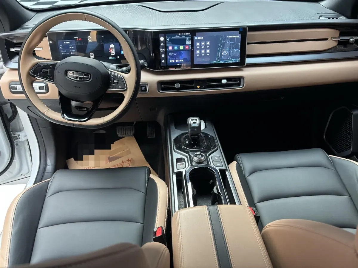 2023 Geely ICON 1.5T 181HP L4 7DCT,autocango,china used car exporter,china ev exporter,chinese used car exporter,chinese used ev exporter