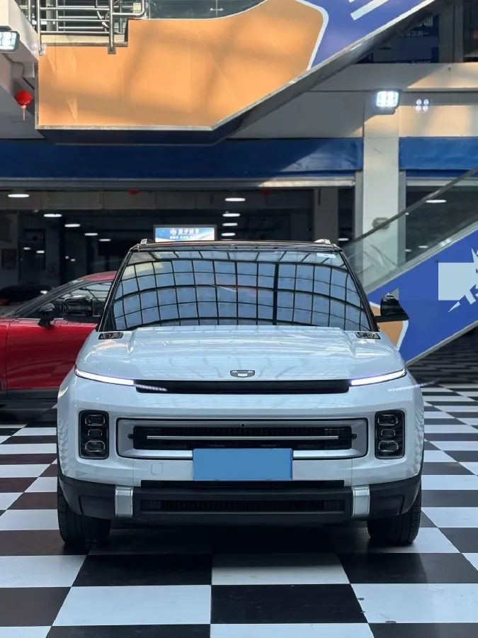 2023 Geely ICON 1.5T 181HP L4 7DCT,autocango,china used car exporter,china ev exporter,chinese used car exporter,chinese used ev exporter