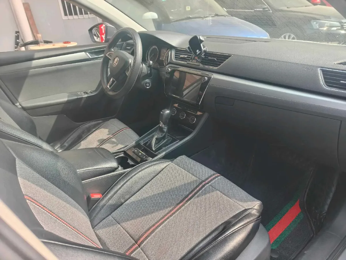 2018 Nissan Terra 2.5L 184HP L4 7AT,autocango,china used car exporter,china ev exporter,chinese used car exporter,chinese used ev exporter