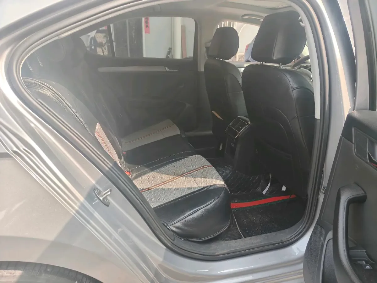 2018 Nissan Terra 2.5L 184HP L4 7AT,autocango,china used car exporter,china ev exporter,chinese used car exporter,chinese used ev exporter