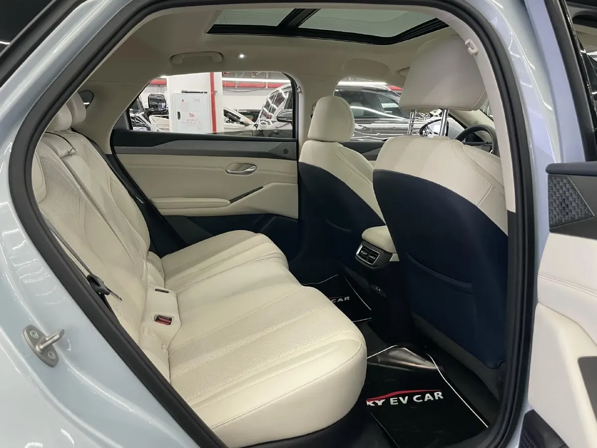 2025 BYD QinL BEV,autocango,china used car exporter,china ev exporter,chinese used car exporter,chinese used ev exporter