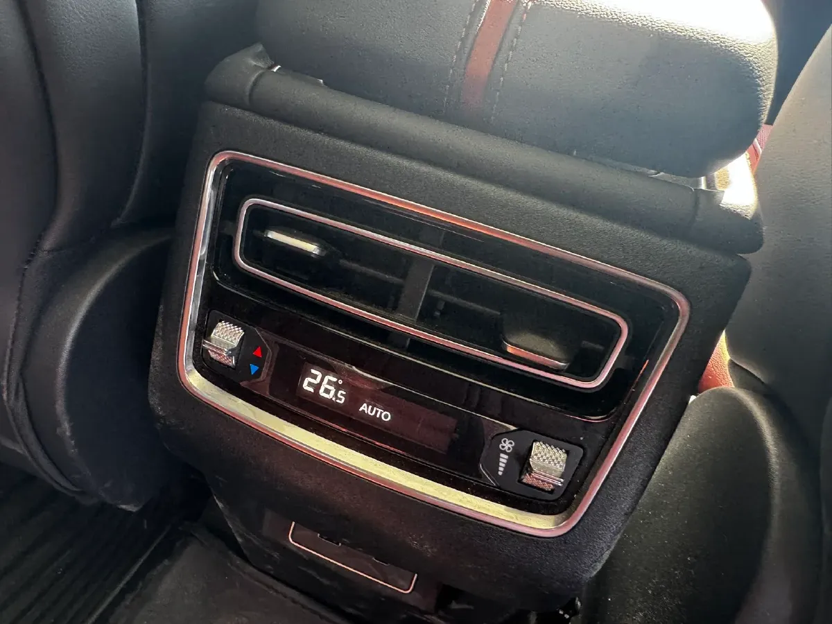 2025 Lincoln Z 2.0T 261HP L4 8AT,autocango,china used car exporter,china ev exporter,chinese used car exporter,chinese used ev exporter