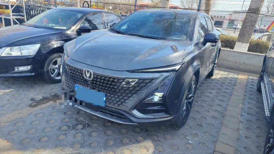 2022 ChangAn UNI-T 1.5T 188HP L4 7DCT,autocango,china used car exporter,china ev exporter,chinese used car exporter,chinese used ev exporter