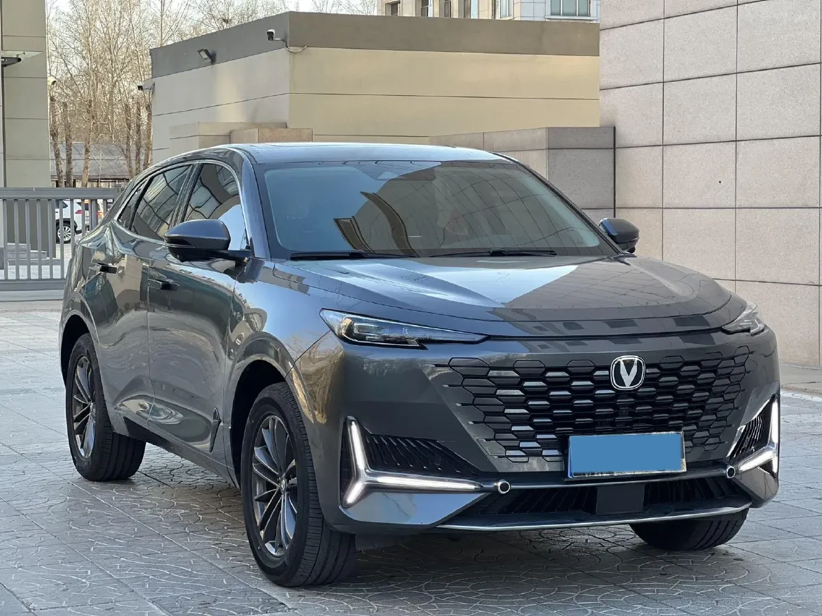 2024 ChangAn UNI-K 2.0T 233HP L4 8AT,autocango,china used car exporter,china ev exporter,chinese used car exporter,chinese used ev exporter