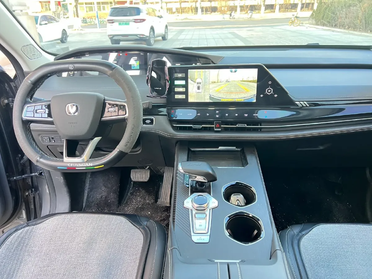 2024 ChangAn UNI-K 2.0T 233HP L4 8AT,autocango,china used car exporter,china ev exporter,chinese used car exporter,chinese used ev exporter