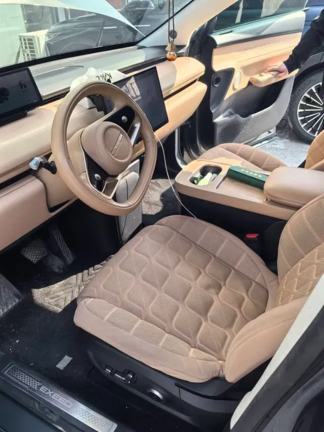 2023 Exceed LXC-DM 1.5T 156HP L4 3DHT PHEV 19.27KWH,autocango,china used car exporter,china ev exporter,chinese used car exporter,chinese used ev exporter