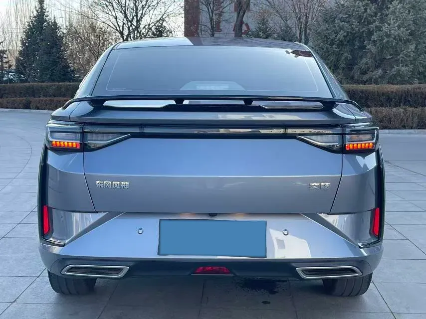 2025 DongFeng Aeolus YiXuan 1.5L 125HP L4 6DCT,autocango,china used car exporter,china ev exporter,chinese used car exporter,chinese used ev exporter