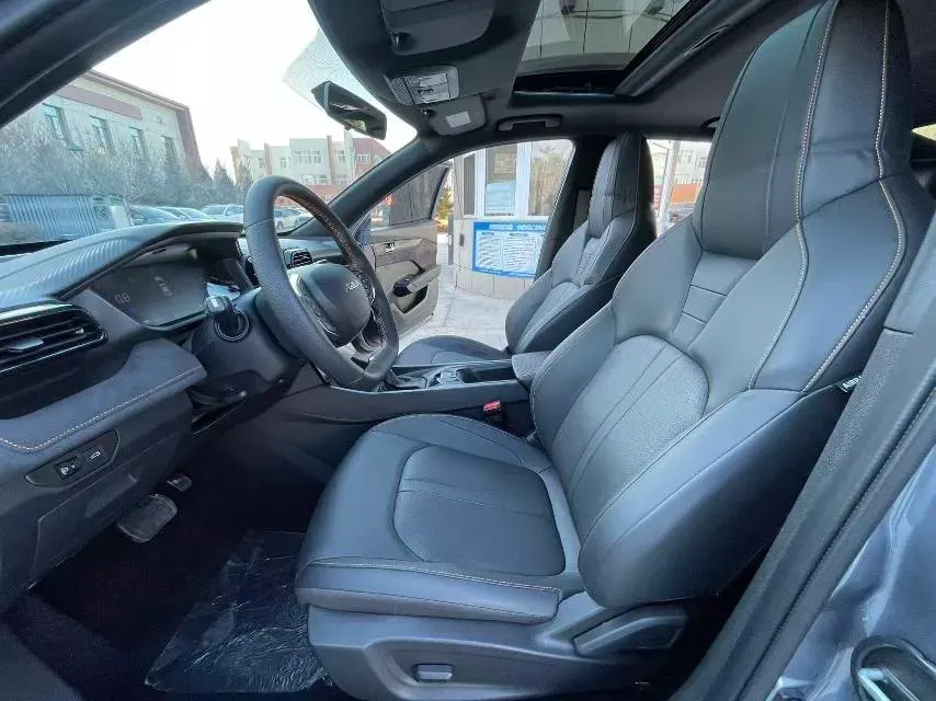 2025 DongFeng Aeolus YiXuan 1.5L 125HP L4 6DCT,autocango,china used car exporter,china ev exporter,chinese used car exporter,chinese used ev exporter